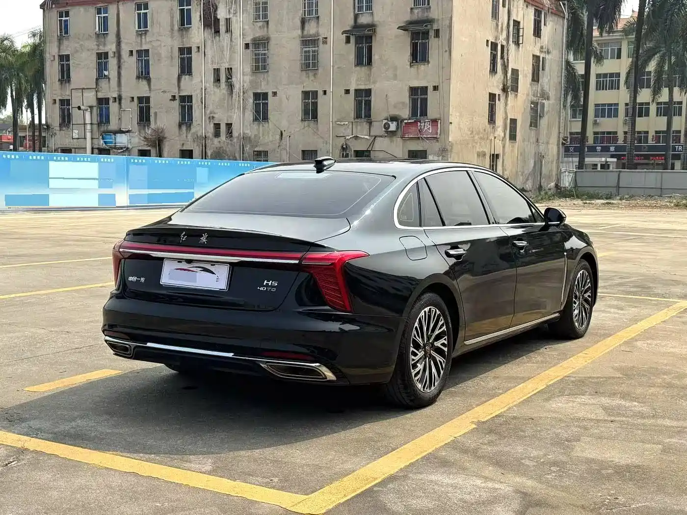 Hongqi H5 2023 1.5T DCT Smart Connect Joy Edition фото 7
