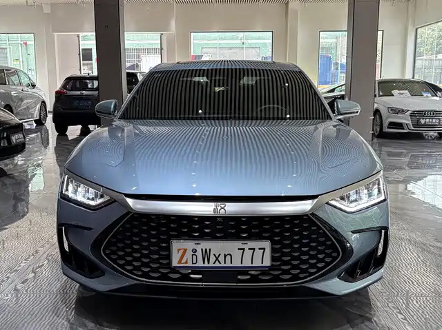BYD Han 2024 Model DM-i Glory Edition 121KM Premium Type — фото 2