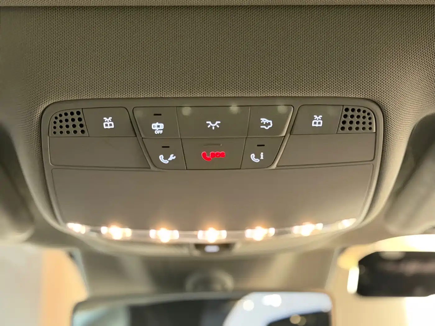 Mercedes-Benz E-Class 2017 E 200 L 4MATIC фото 19