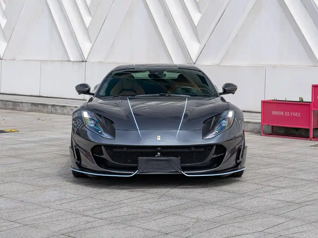 Ferrari 812 2022 2020 6.5L GTS