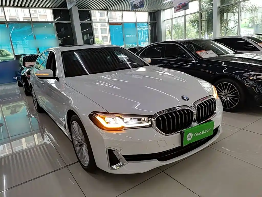 BMW 5-SERIES