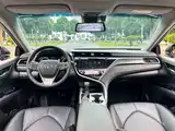Фото 11 - Toyota Camry