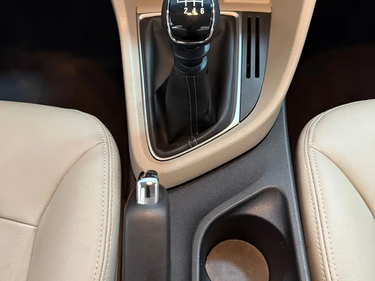 Buick Excelle 2018 15T Manual Progressive (China V) фото 13