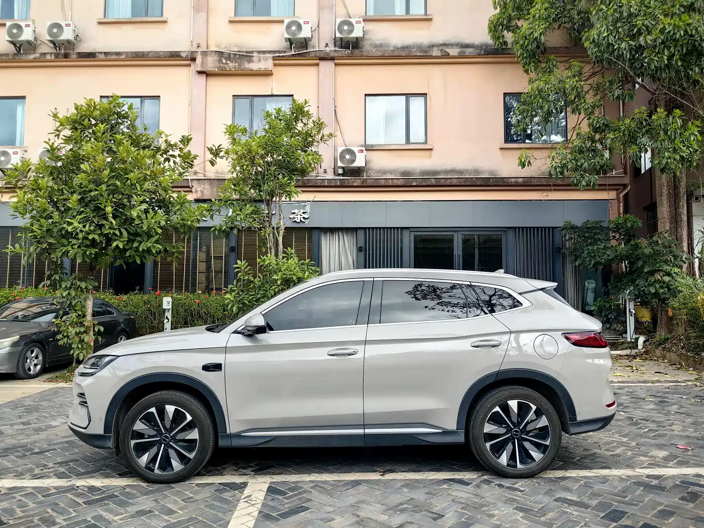 BYD Song PLUS PHEV 2025 EV Smart Driving Edition 520km Luxury фото 6