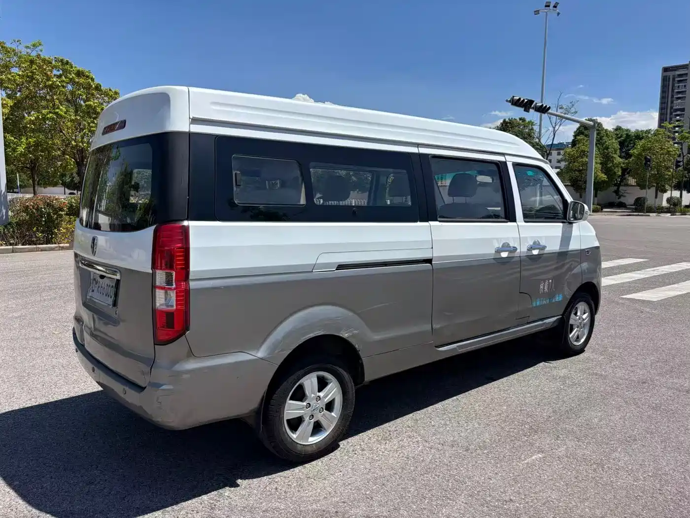 Jinbei New Hiace X30L 2020 2016 1.5L Fortune Edition DLCG14