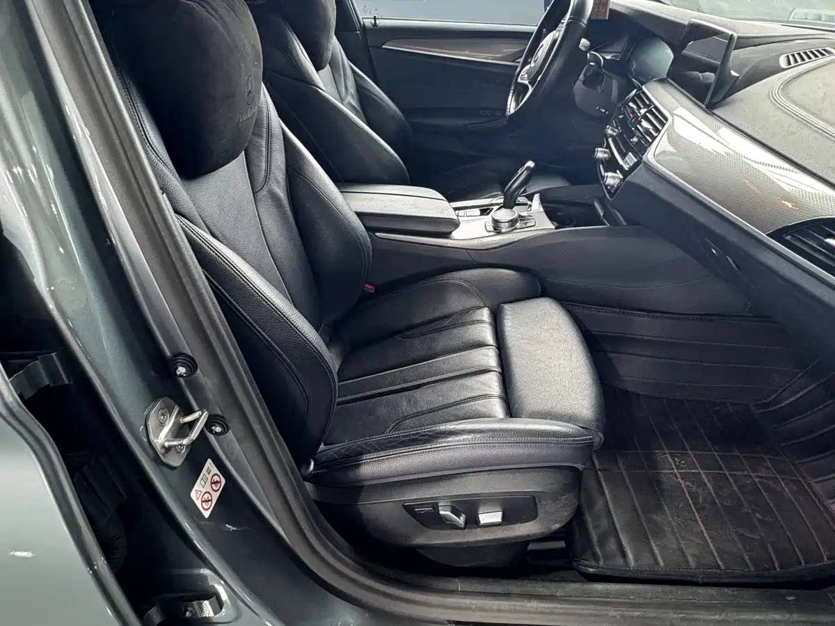 BMW 5 Series (Import) 2019 525i M Sport Package фото 20