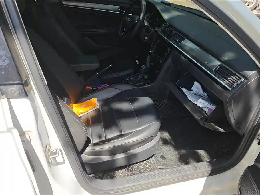 Volkswagen Bora 2017 1.6L Automatic Comfort фото 8