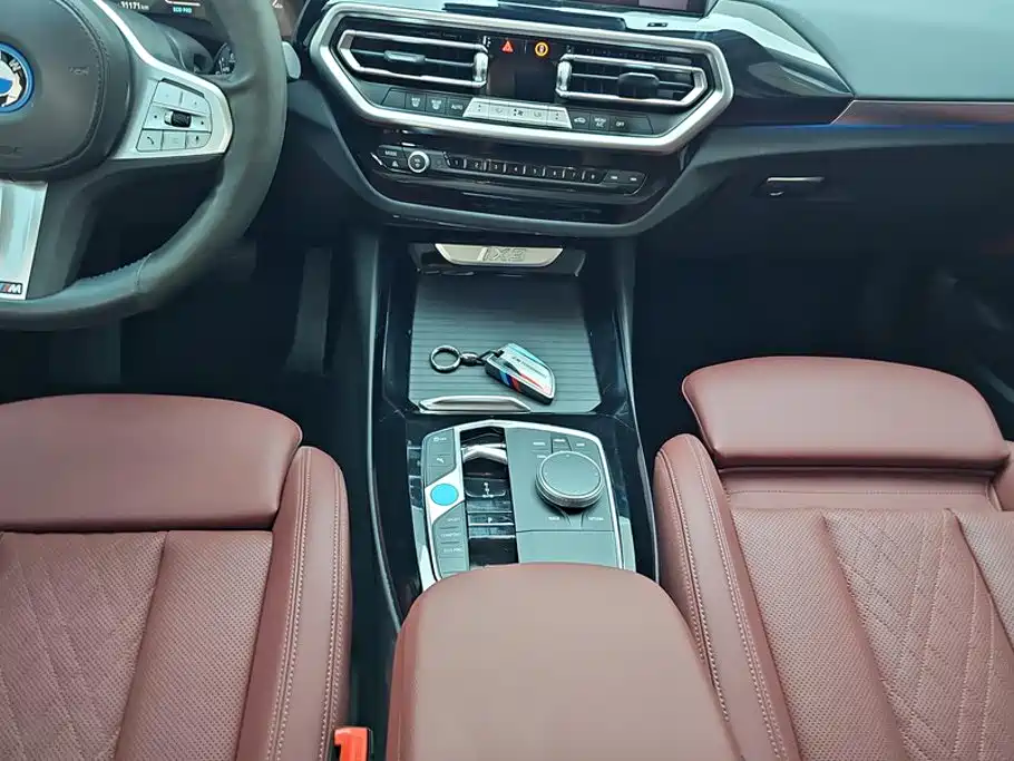 BMW iX3 2024 2023 Leading Type