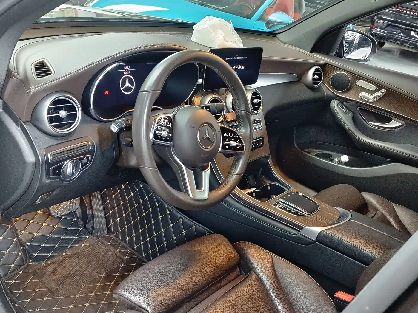Mercedes-Benz GLC 2020 Facelift GLC 300 L 4MATIC Dynamic фото 9