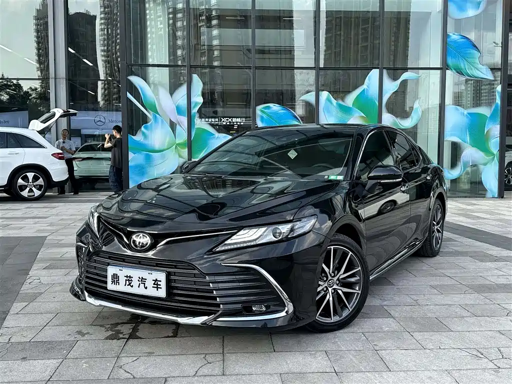 Toyota Camry 2023 2.5G Luxury Edition