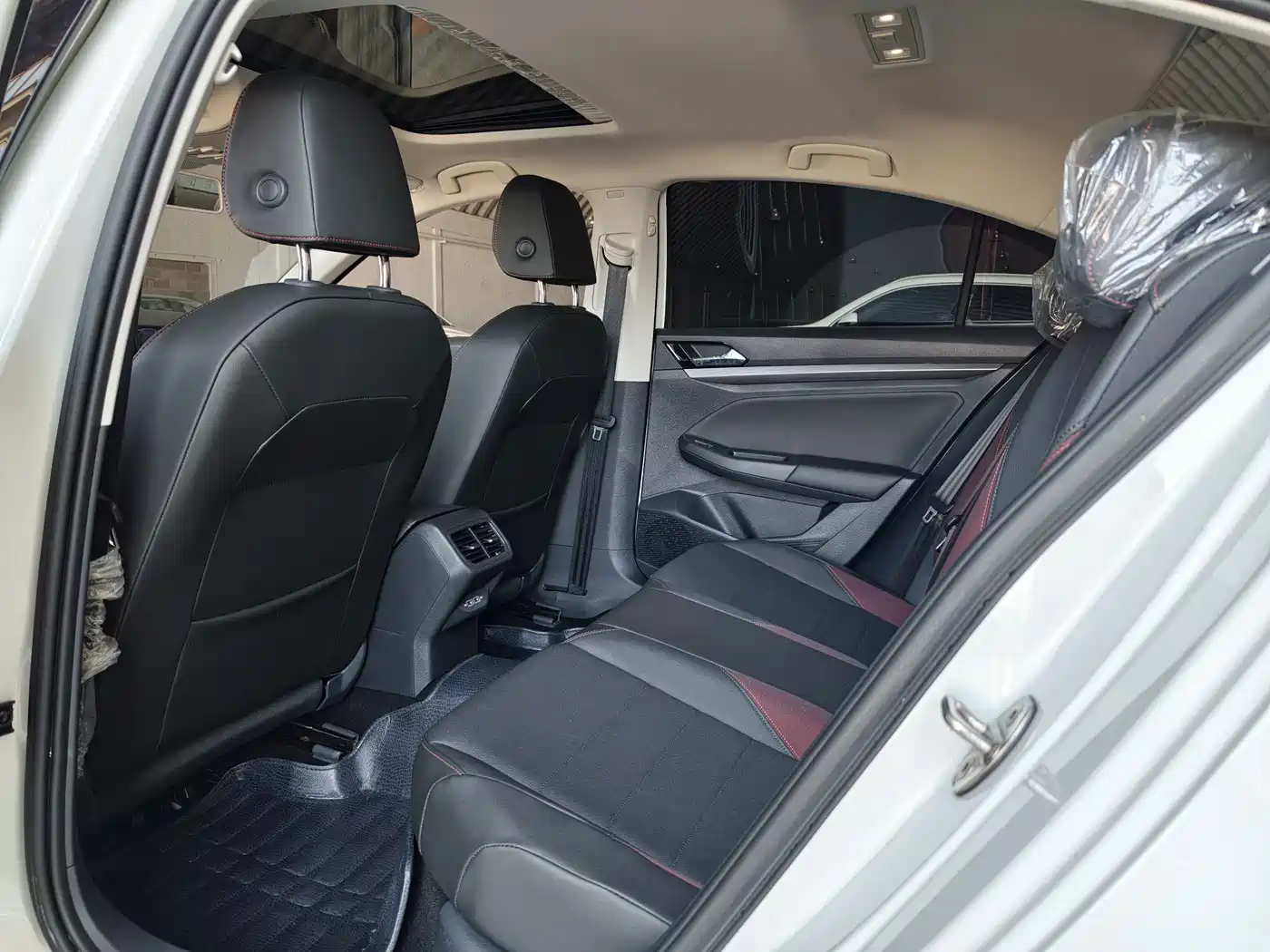 Volkswagen Bora 2021 1.5L Automatic Elite Smart Edition фото 10