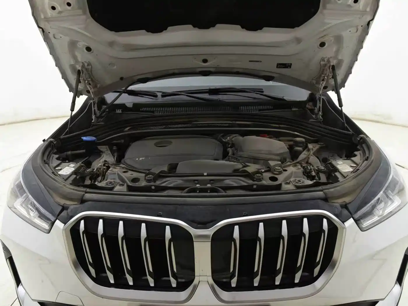 BMW X1 2023 sDrive20Li X Design Package фото 15