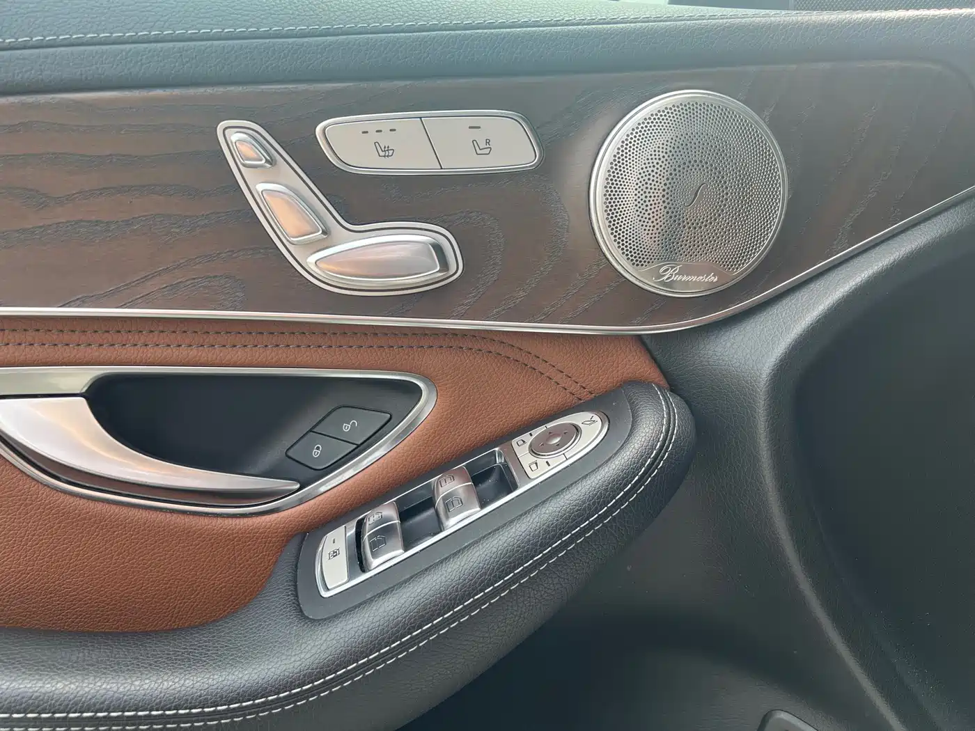 Mercedes-Benz GLC 2020 GLC 260 L 4MATIC Luxury фото 5