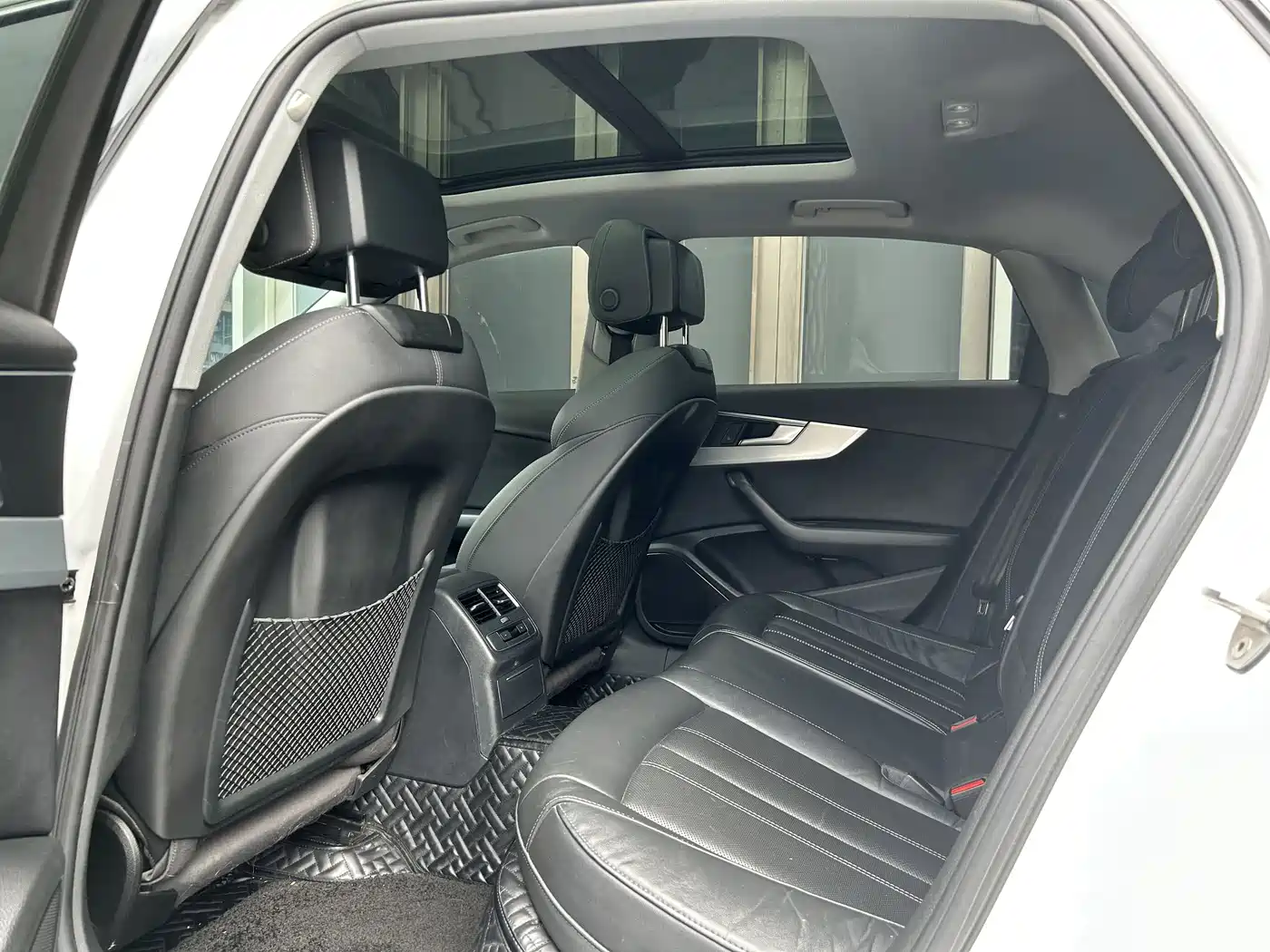 Audi A4L 2020 40 TFSI Fashion Dynamic Edition фото 9