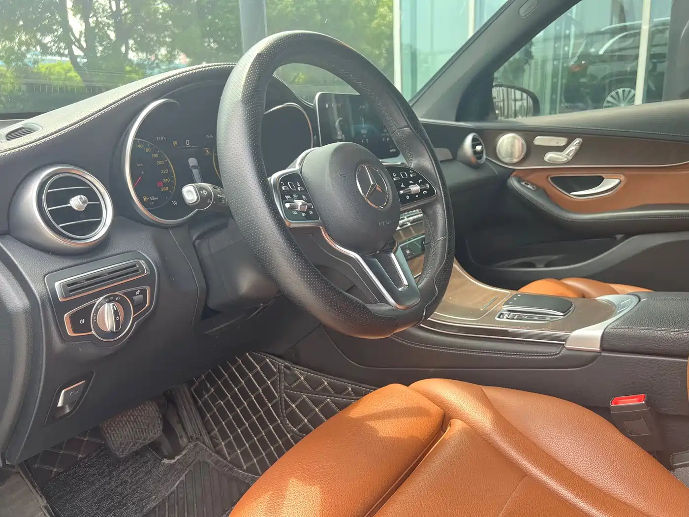 Mercedes-Benz GLC 2020 GLC 260 L 4MATIC Luxury фото 9