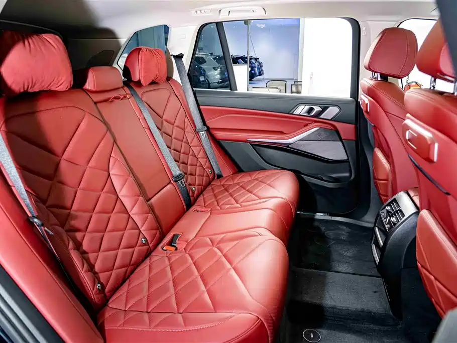 BMW X5 2023 xDrive 30Li Premium M Sport Package фото 24