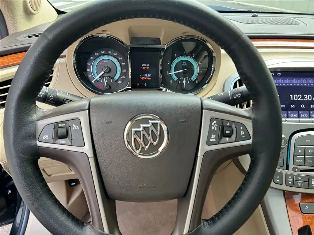 Buick LaCrosse 2012 2012 2.4L SIDI Luxury Edition