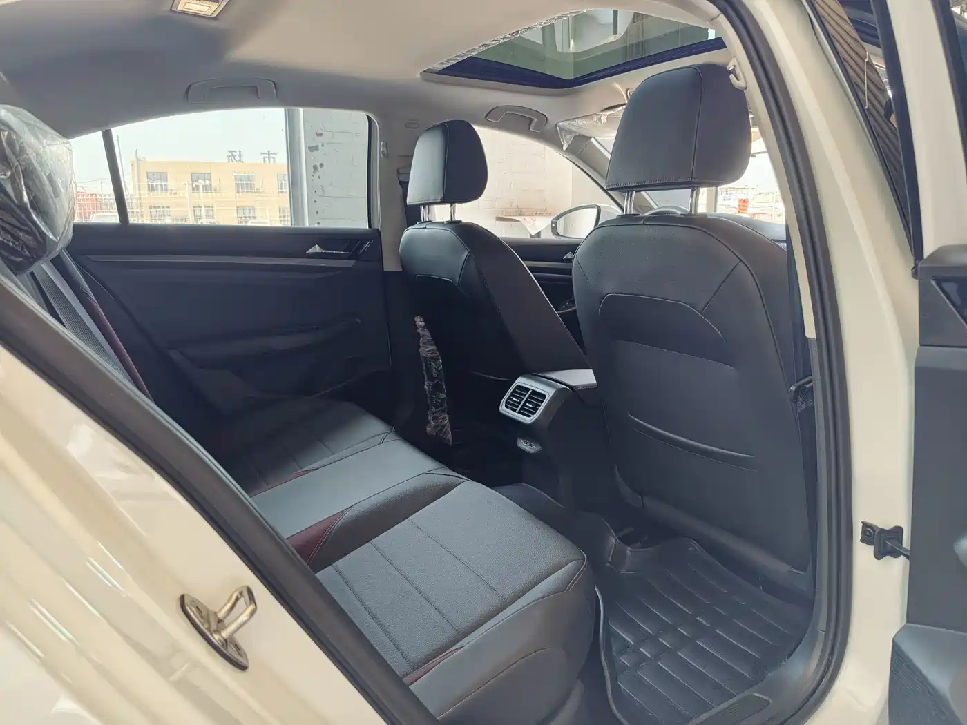 Volkswagen Bora 2021 1.5L Automatic Elite Smart Edition фото 12