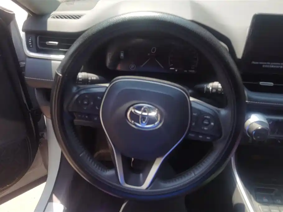 Toyota RAV4 Rongfang 2023 2.0L CVT FWD Style Plus Edition фото 15