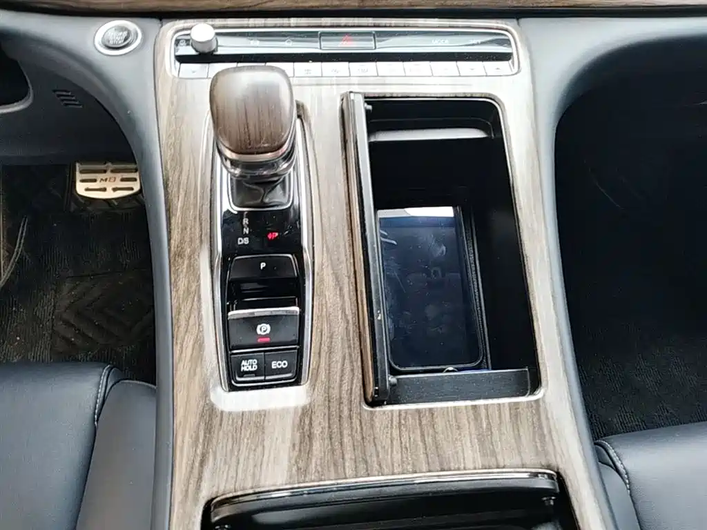 GAC Trumpchi Trumpchi M8 2021 Leading Show Series 390T Luxury Edition фото 14