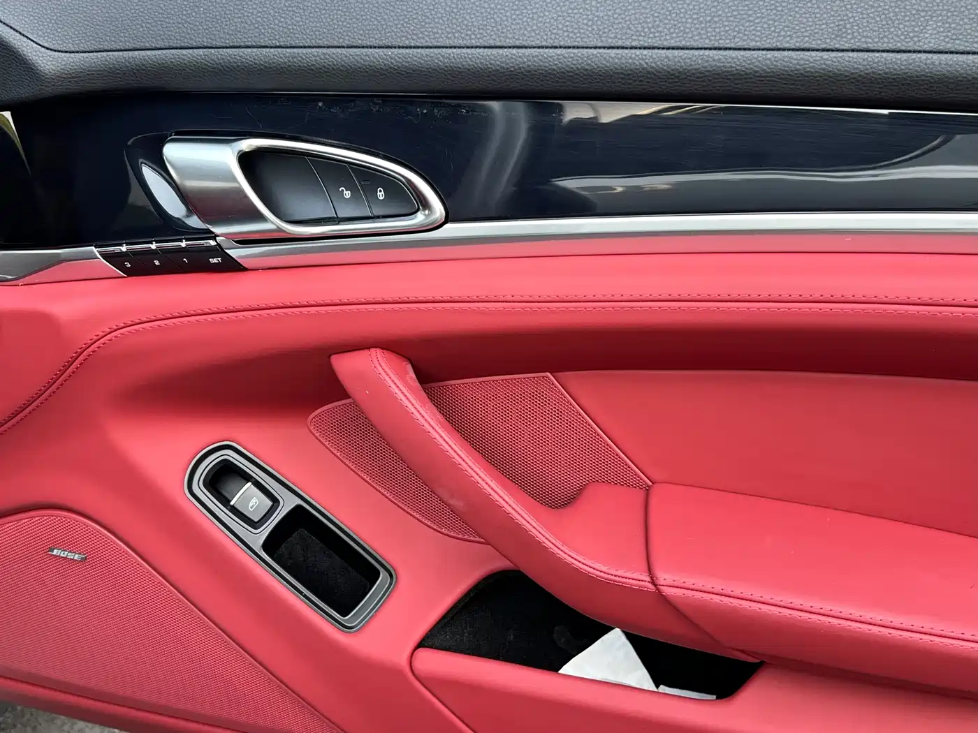 Porsche Panamera 2016 Panamera 4 Edition 3.0T фото 16