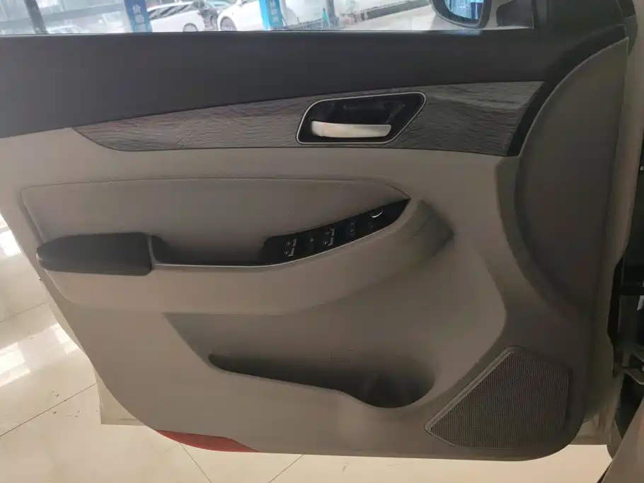 BAIC Senova X55 2016 2016 1.5T CVT Luxury Edition