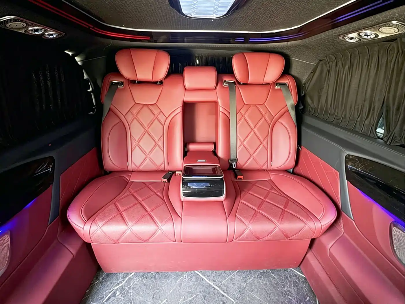 Mercedes-Benz Vito 2024 2.0T Business 7-Seater фото 7
