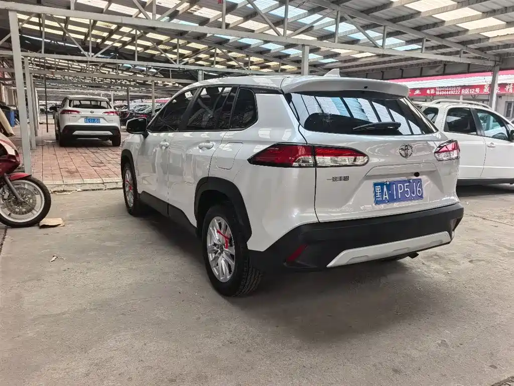 Toyota Corolla Cross 2023 2.0L Pioneer Edition фото 4