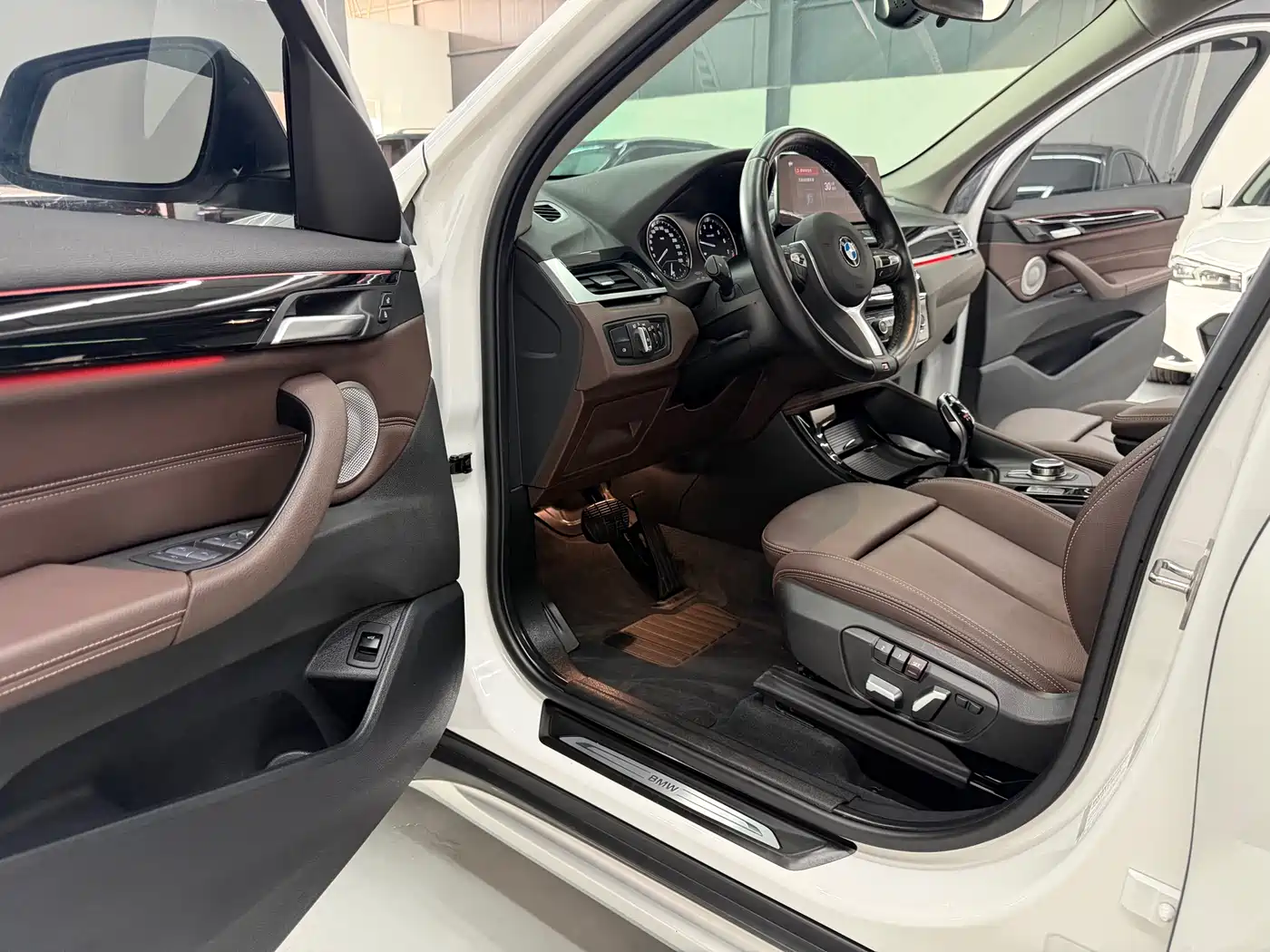 BMW X1 2022 sDrive20Li Premium фото 10