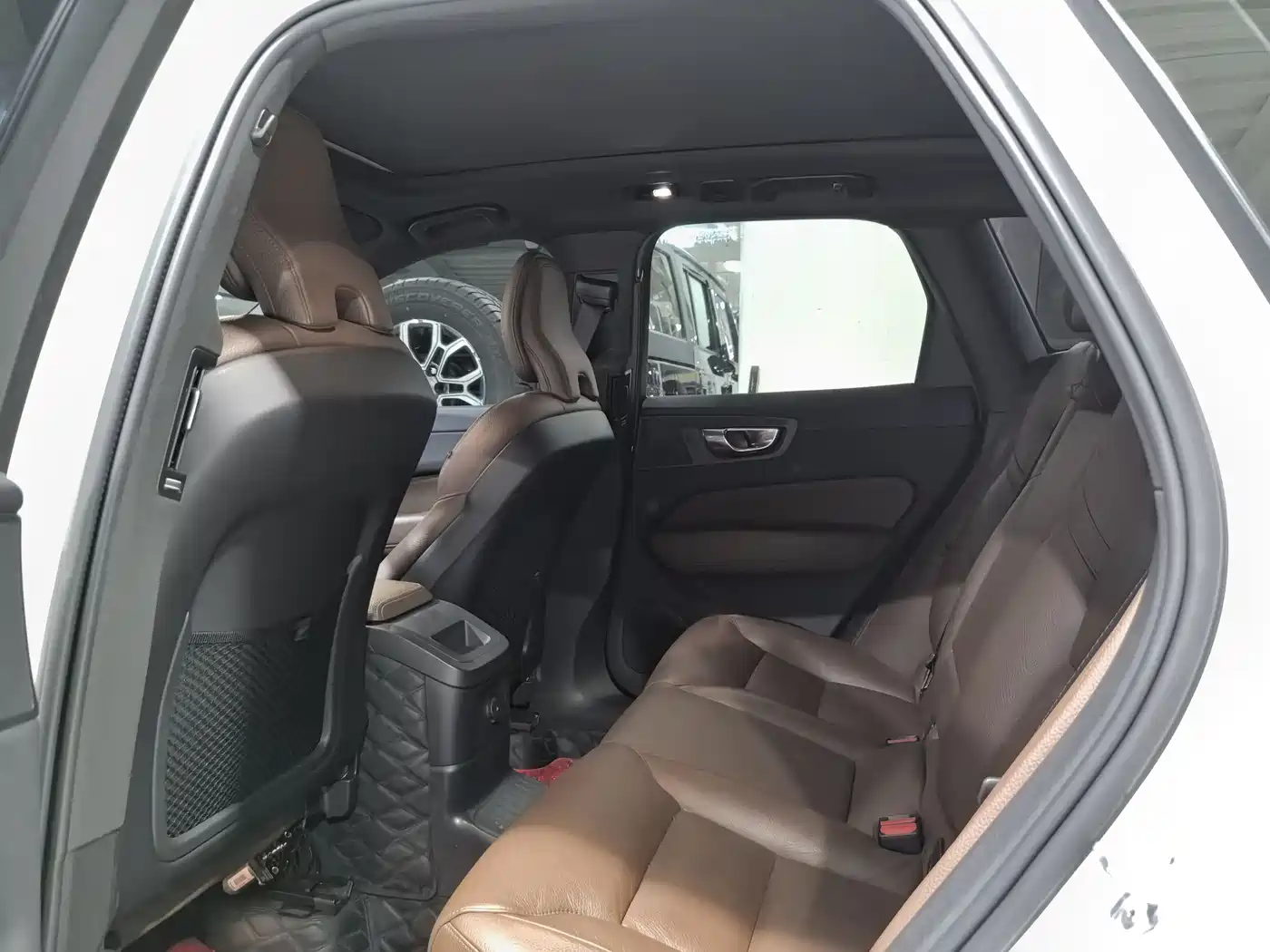 VOLVO XC60 PLUG IN HYBRID