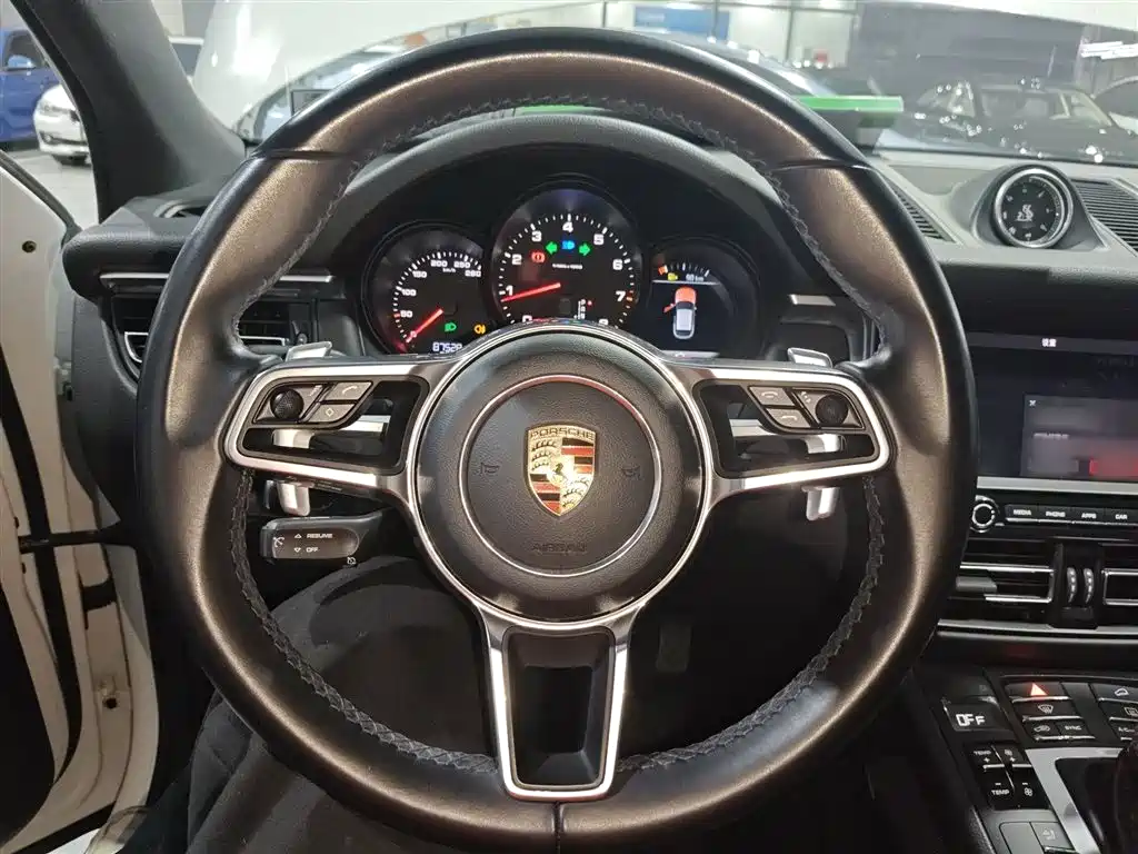 Porsche Macan 2018 Macan 2.0T фото 7