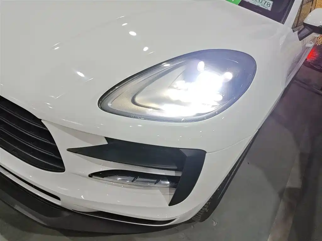 Porsche Macan 2018 Macan 2.0T фото 18