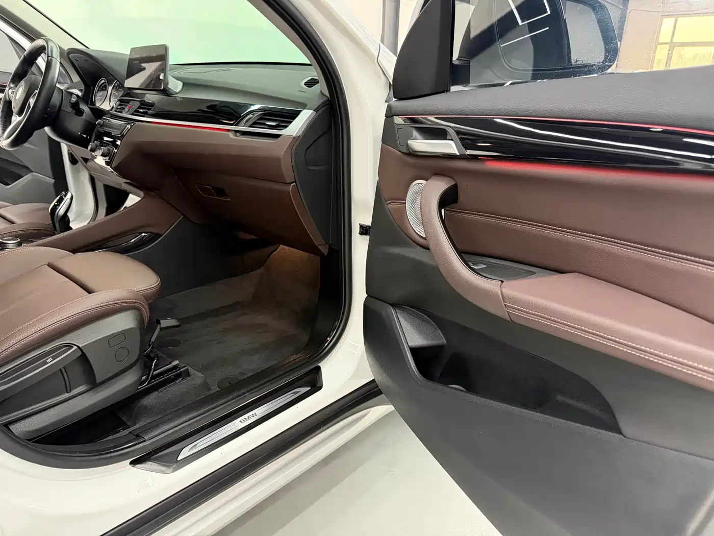 BMW X1 2022 sDrive20Li Premium фото 12