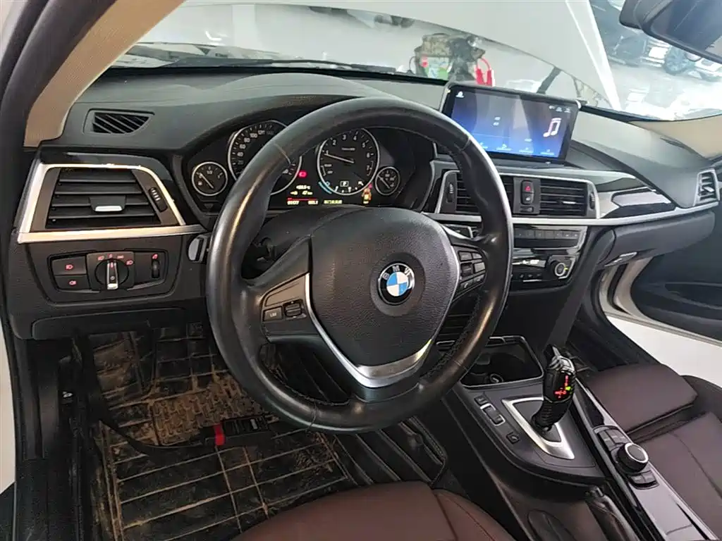 BMW 3 Series 2018 320Li Fashion Style фото 10