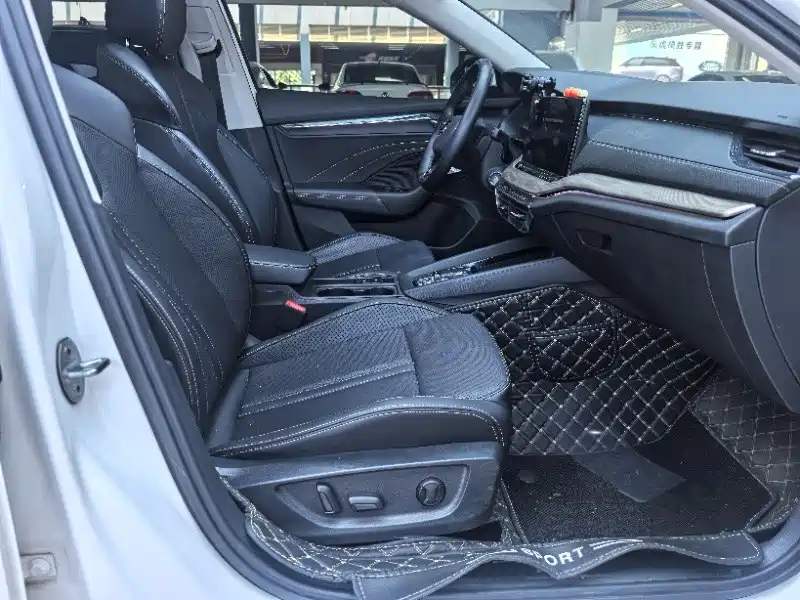 Škoda Octavia 2022 PRO TSI280 Luxury Edition фото 13