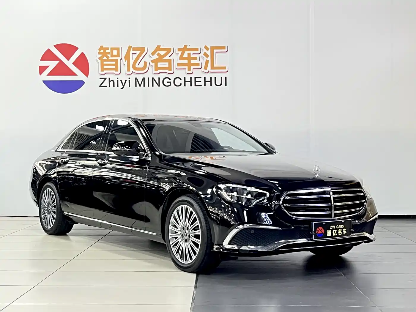 Mercedes-Benz E-Class, миниатюра 3