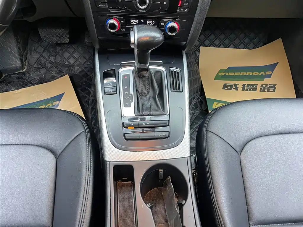 Audi A4L 2016 35 TFSI Automatic Standard фото 24
