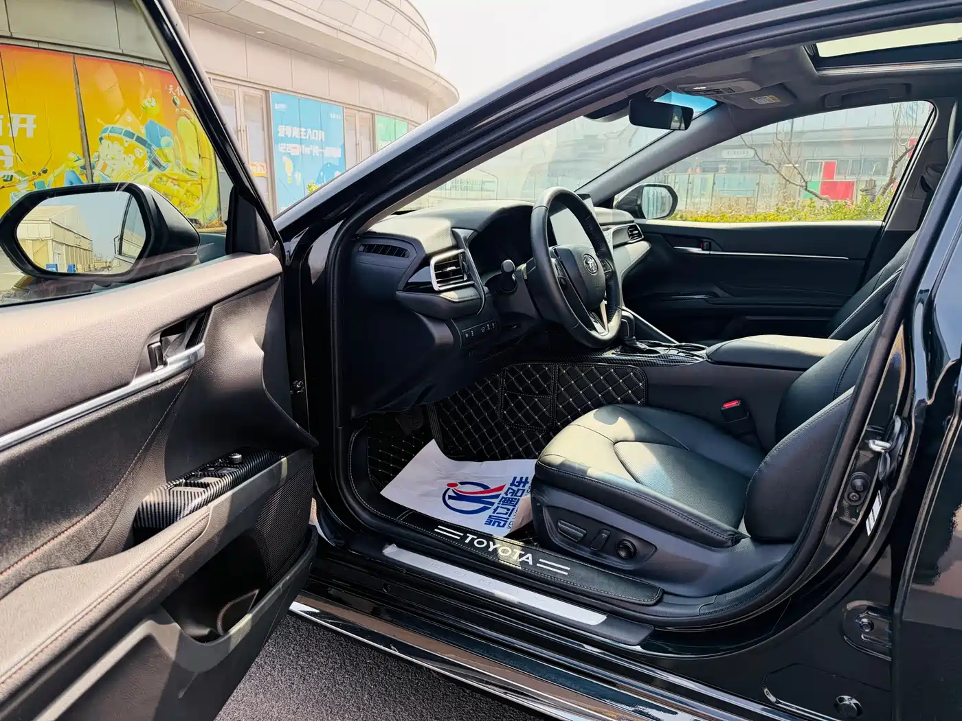 Toyota Camry 2023 2.5G Luxury Edition фото 6