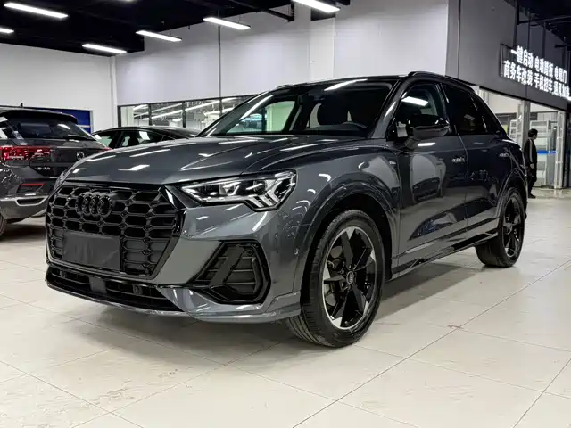 AUDI Q3 2023