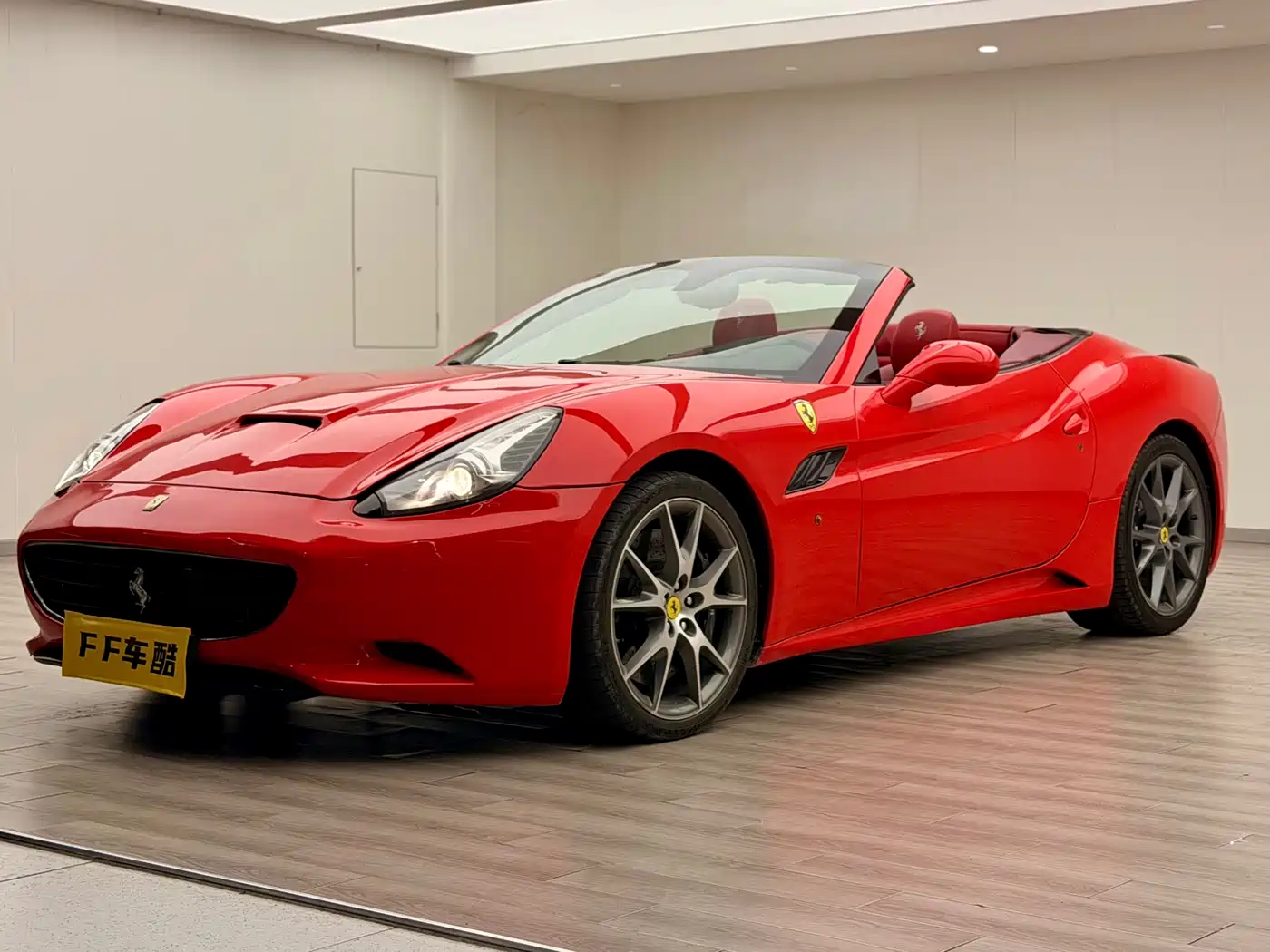 Ferrari California T 2012 4.3L Standard