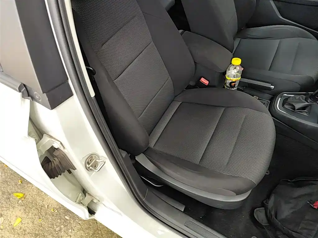 Volkswagen Bora 2016 Model 1.6L Automatic Fashion фото 25