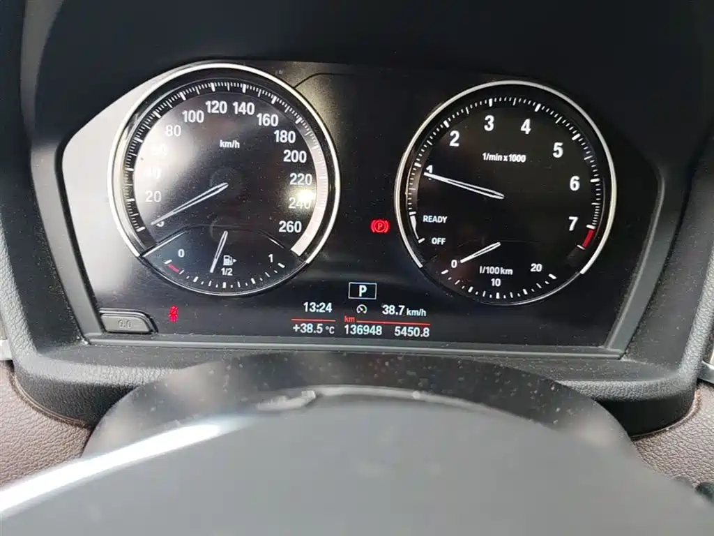 BMW X1 2018 sDrive18Li Premium Model фото 12