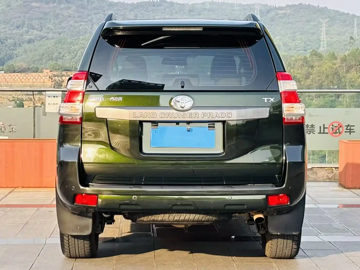 Toyota Prado 2014 4.0L Automatic TX фото 5