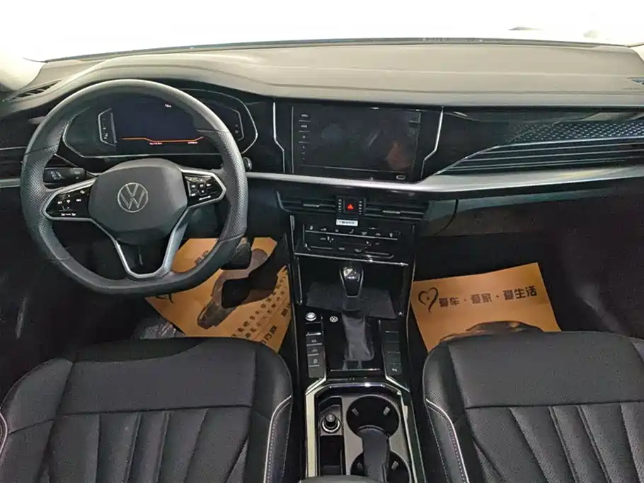 Volkswagen Passat 2024 330TSI Elite Edition фото 12
