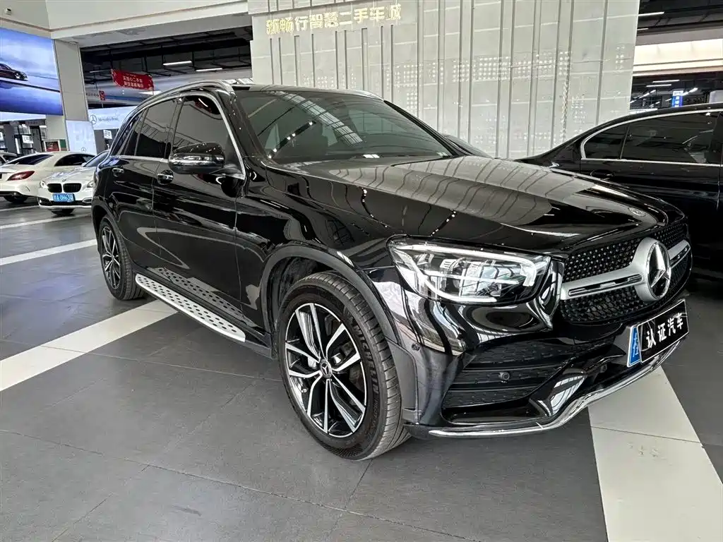 Mercedes-Benz GLC 2022 Facelift GLC 260 L 4MATIC Luxury Model фото 3