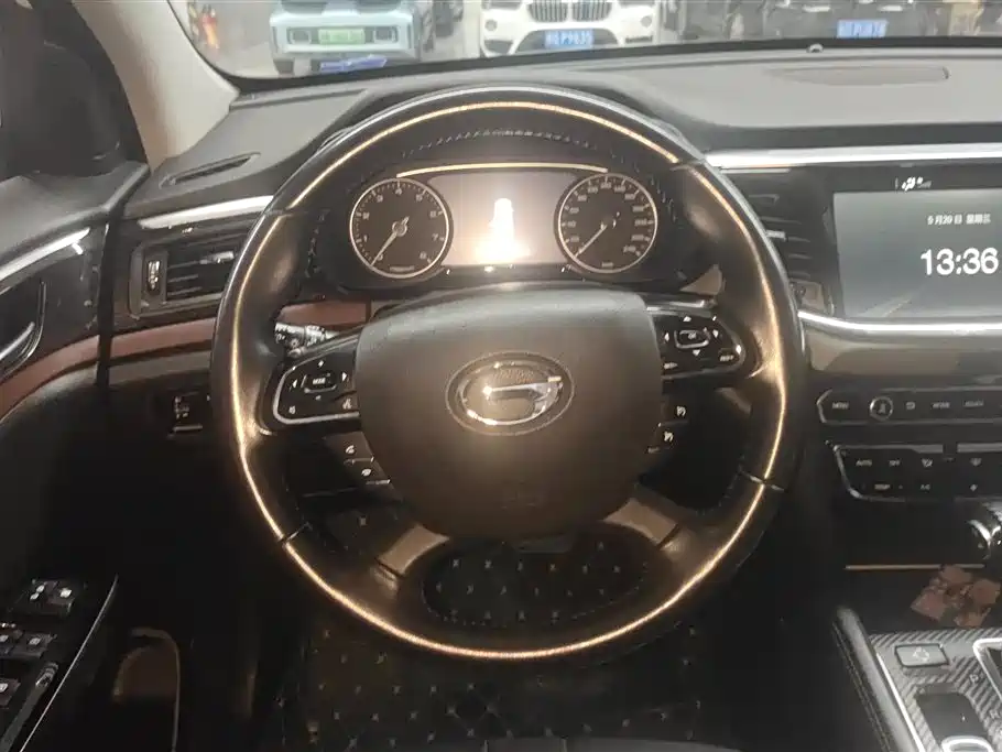 GAC Trumpchi Trumpchi GS8 2017 320T 2WD Luxury Edition (7-Seater) фото 15