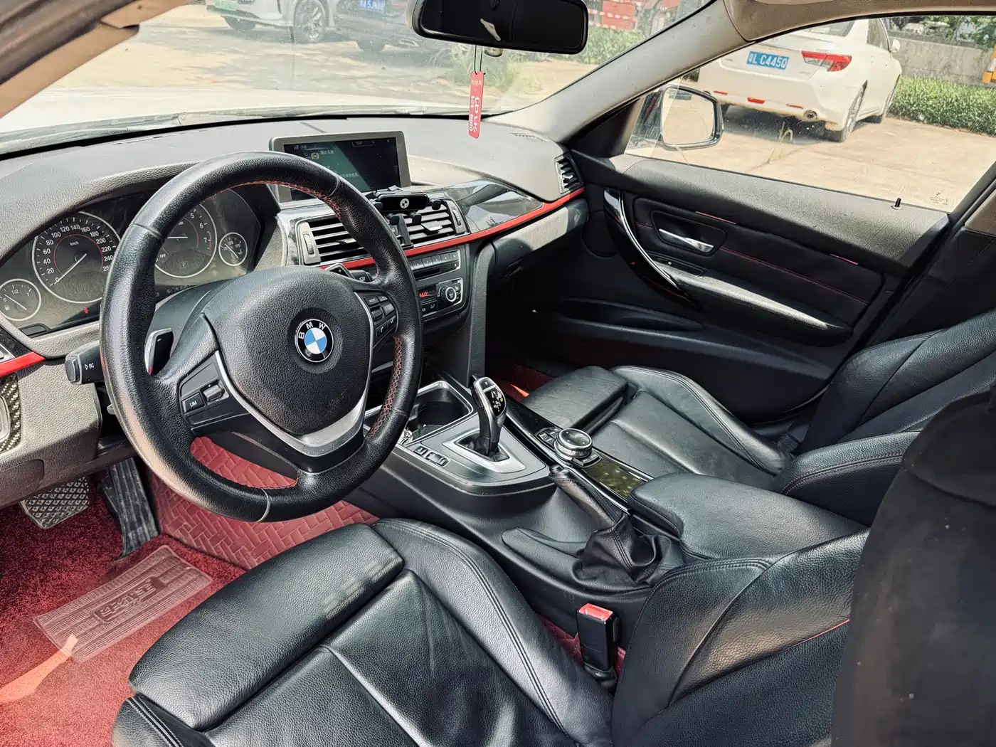 BMW 3 Series (Import) 2013 320i Sport Design Package фото 22
