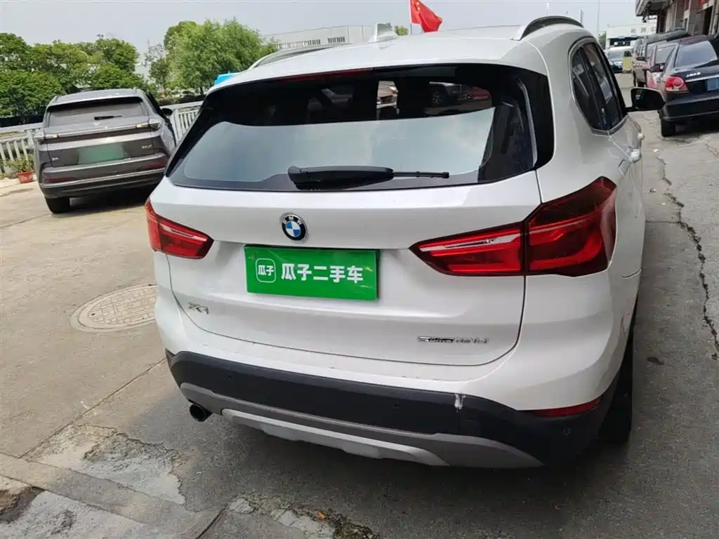BMW X1 2018 sDrive18Li Premium Model фото 6
