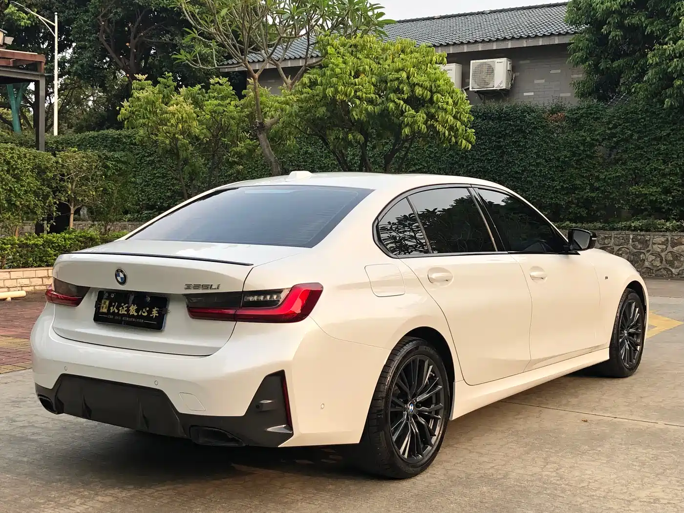 BMW 3 Series 2024 325Li M Sport Shadowline Package фото 8