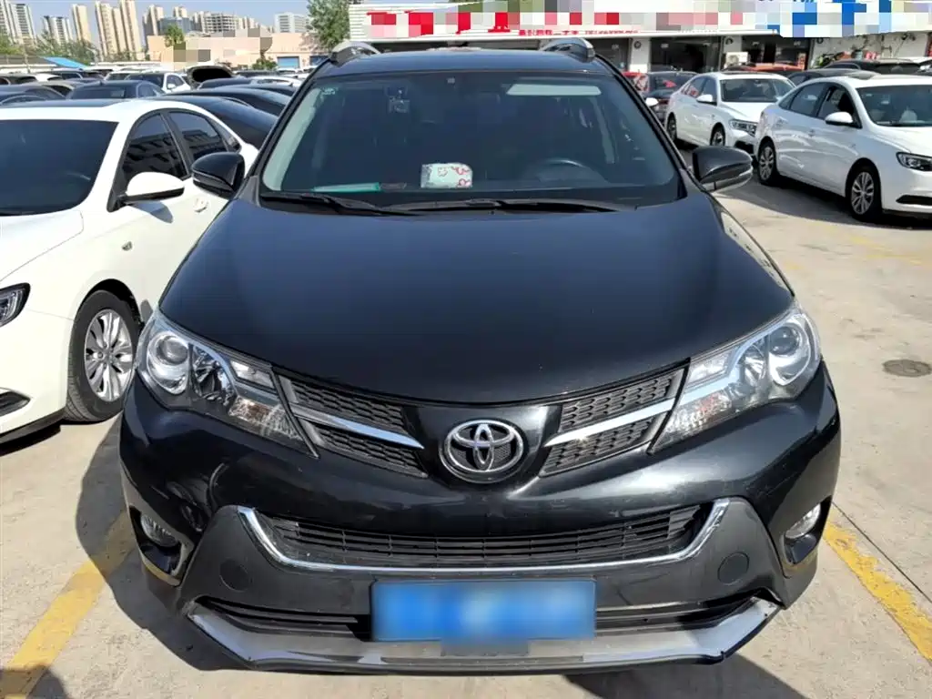 Toyota RAV4 Rongfang 2015 2.0L CVT 2WD Trend Edition фото 3